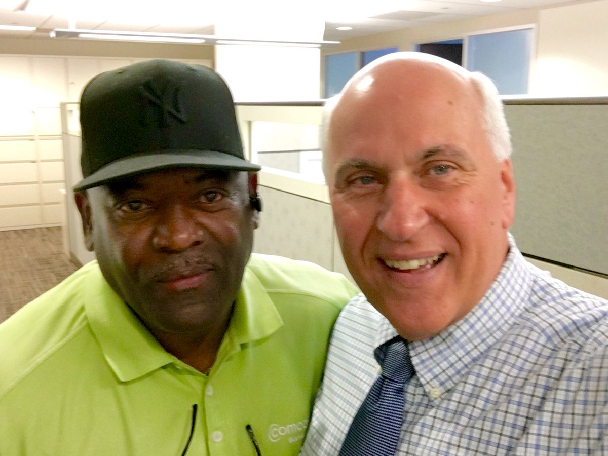 RobStoddardFLDC's tweet photo. Thrilled2haveTHEbest @comcast tech leader my friend #JamesGore  @NCTACable HQ 2upgrade our @XFINITY video service! https://t.co/lFTaGtT5Od