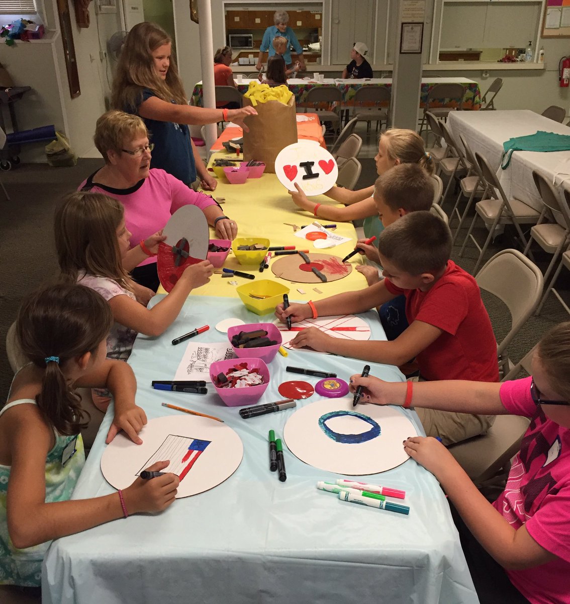 clintonucc's tweet photo. Craft time at VBS! https://t.co/HF7Sklrtu8