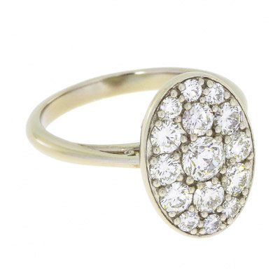 DurhamRoseUK's tweet photo. https://t.co/FsQJuOScBC
#twilight #ring #bellsring #pave #diamond #oval #platinum #engagementring https://t.co/wGsIuXqmHZ