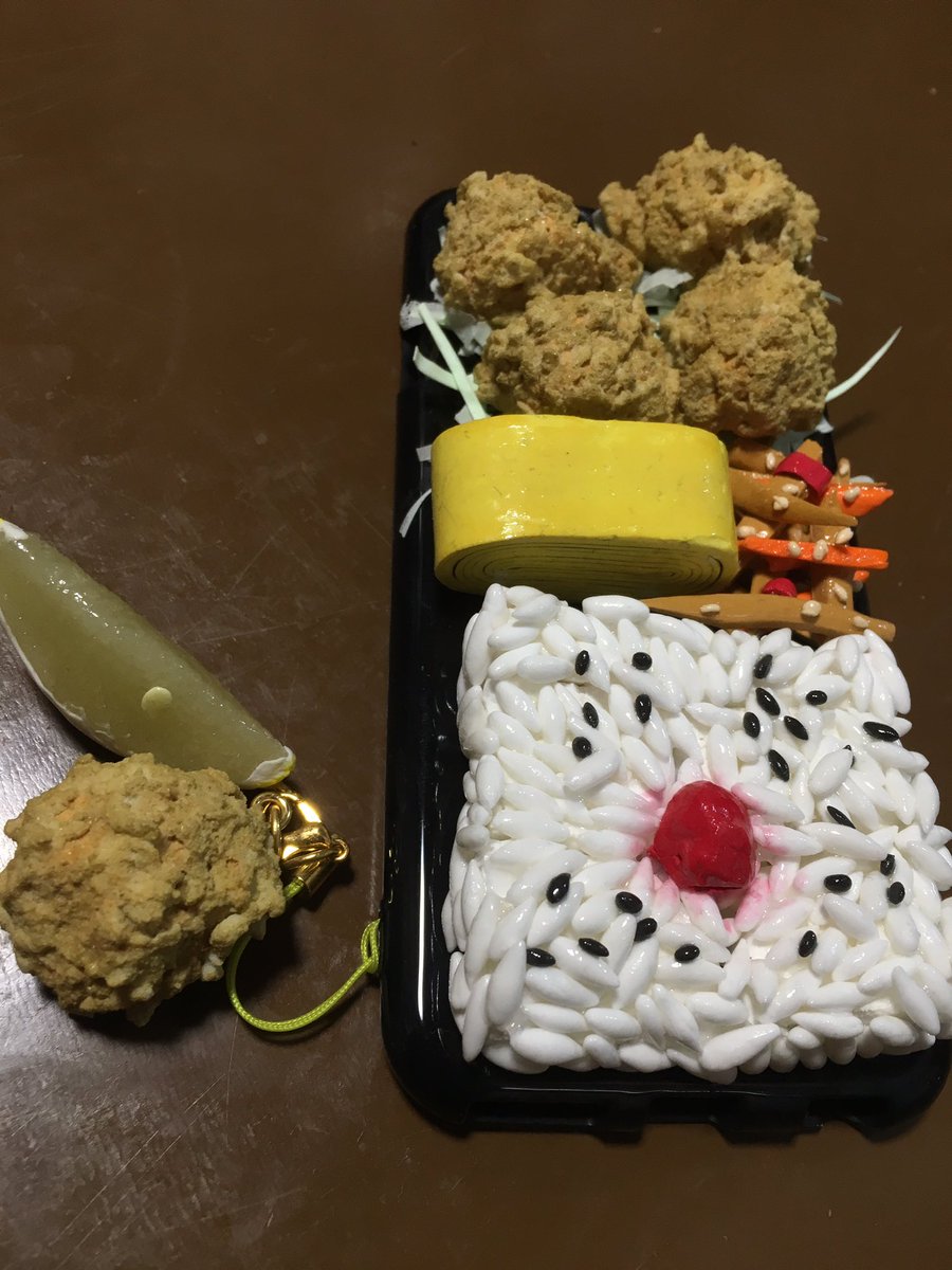 sho8257's tweet photo. 粘土 #繋がらなくていいから俺の作った作品を見てくれ https://t.co/WMRUMulW2A