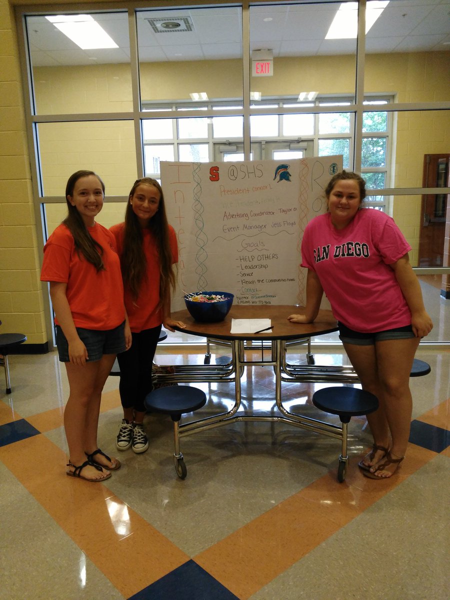 SummitInteract's tweet image. Can't wait for our upcoming freshmen! Ready for a great year!🎉😋