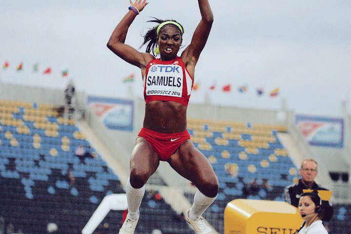 ___simbaaa___'s tweet photo. Dear God,
Thank you for such a successful high school career. This is just the beginning! I will continue to soar 🙏🏾 https://t.co/Ezb8047kAc