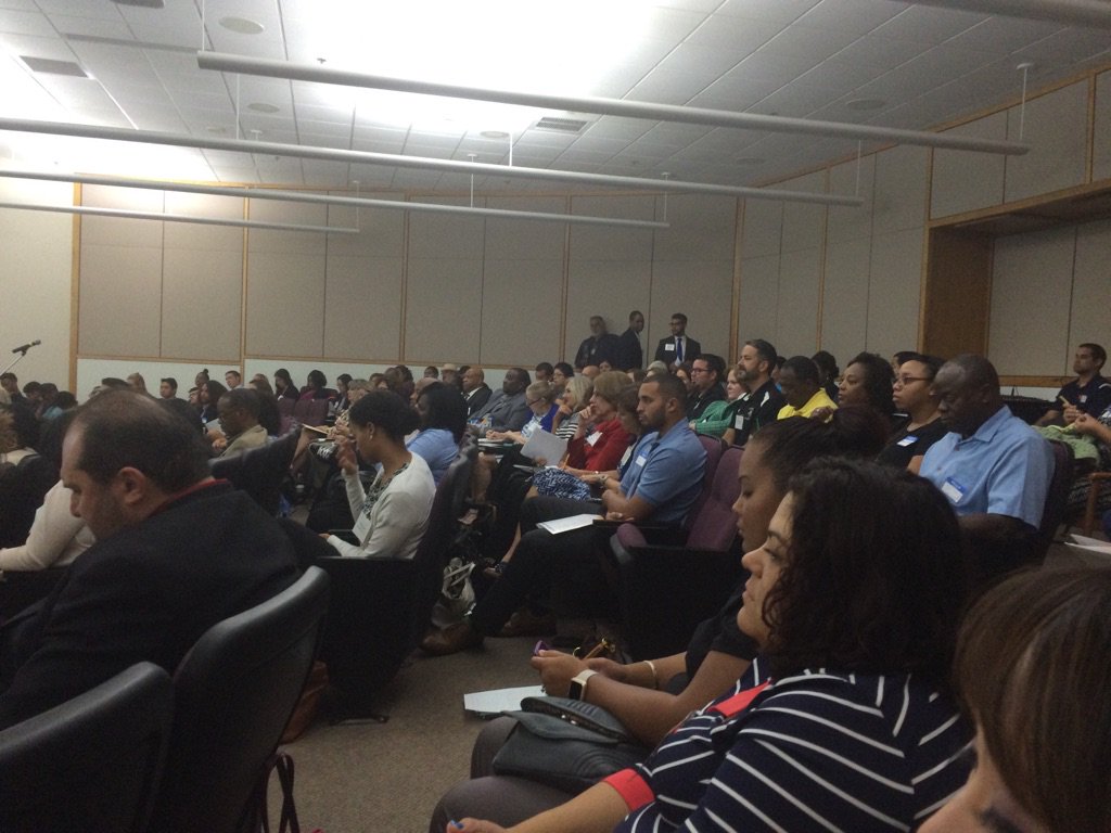 BigDifference's tweet photo. #ImWithCool RT @DeniseBarkhurst: All the cool people are here. #utsa #mbksa #MBK #txmbk16 #sanantonio https://t.co/5ivHb8mjhx