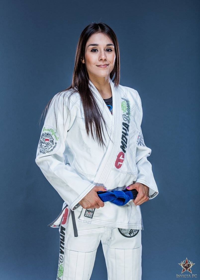 Solo_MMA's tweet photo. ¡Buenos Días! Mañana pelea la mexicana Alexa Grasso queremos a todos apoyándola. #InvictaFC18 #MMA #MMAMexico https://t.co/Tv5yMRyTQu