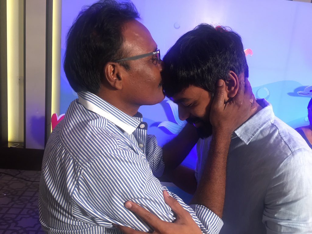 dhanushkraja's tweet photo. As always my birthday begins and ends with my parents blessings. https://t.co/sblM3jj4Mh