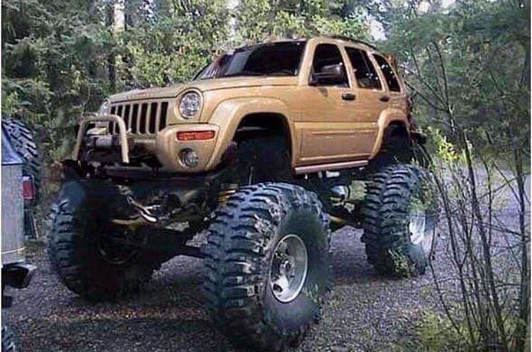 Jeep_Community's tweet photo. When you only do #LegDay at the gym🙄😄
#JeepCommunity #JeepCherokee #Jeep #ItsAJeepThing #GotTires #JeepProbs #4x4 https://t.co/u05p9SODtp