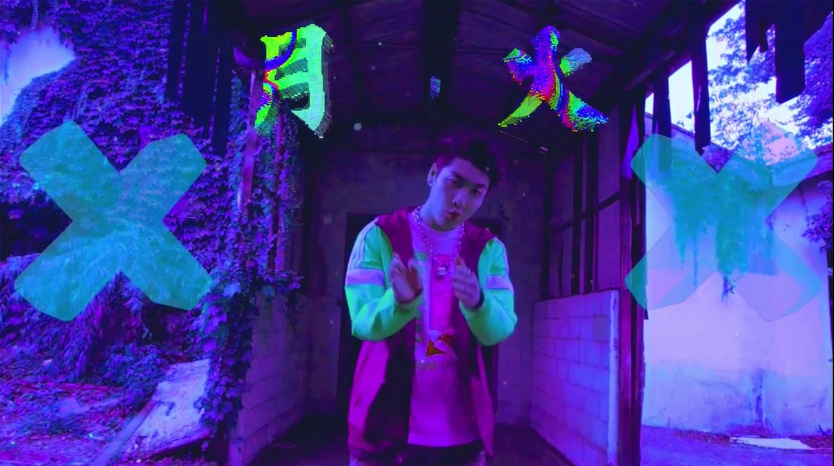 1theK's tweet photo. [MV] #GUN(샵건) - '#BEEP' (PROD. BY GIRIBOY(#기리보이)) (Feat. #CrucialStar) ▶https://t.co/bwpJgD1xJl https://t.co/IqBeJYqg8x