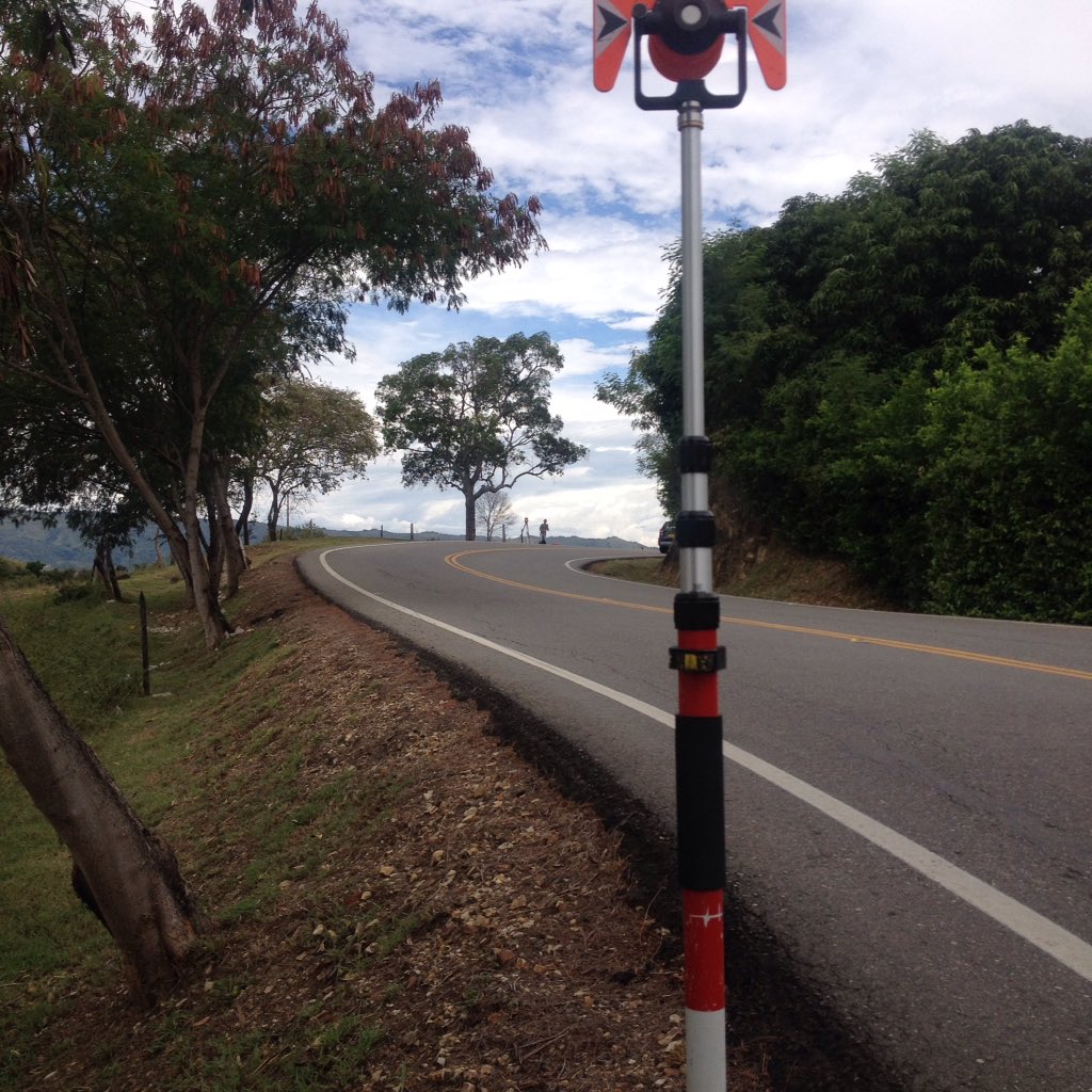 rp_engineers's tweet photo. Levantamiento Topográfico https://t.co/sqf32EqTcA