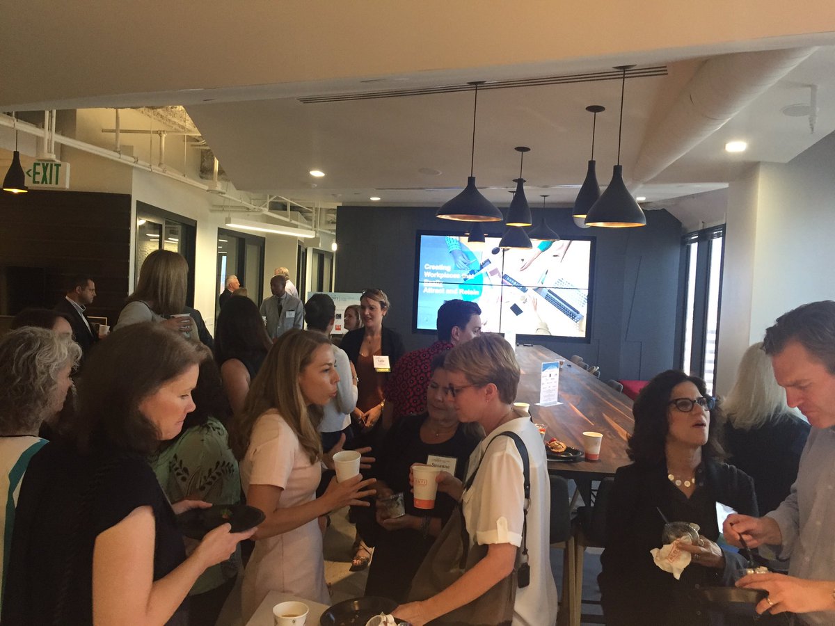 CoreNetSocal's tweet photo. About to start the morning with Tracy Brower to learn about Creating Workplaces that #attractandretain #corenetsocal https://t.co/aTKeuUpXF7