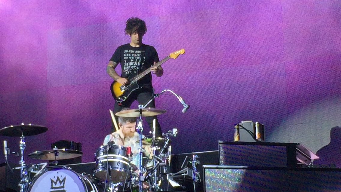 funfettighoul's tweet photo. 1 year ago today I met Fall Out Boy for the second time...oh the feels :')
#BoysOfZummerTour https://t.co/FQ2Zy8yYFl