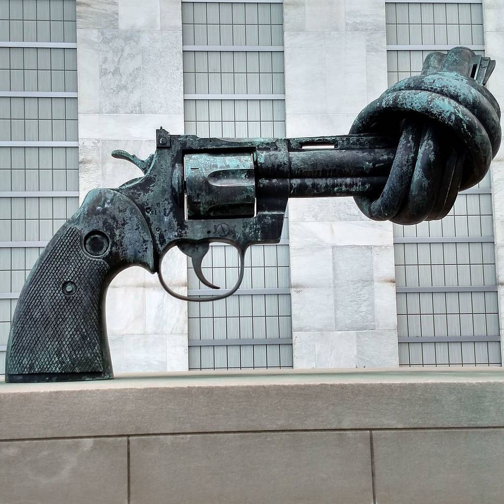 NSpinney's tweet photo. Gun Control Is A Race Issue https://t.co/V2xtDoDUpL https://t.co/rDNUH8oI0H