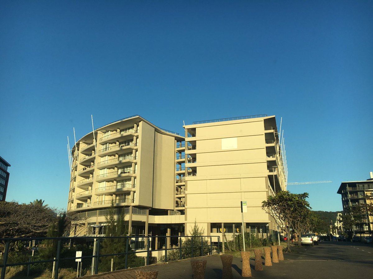 yaasmoz's tweet photo. 2 bedroom 2 bathroom apartment available for sale at The Sails Durban Waterfront🌊☀️ DM me for details https://t.co/XJQPOZssWo