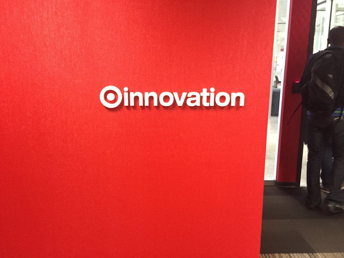 MacStartups's tweet image. We&apos;re at @Target + @techstars retail #accelerator today checking out the synergies in the ecosystem. #heymac