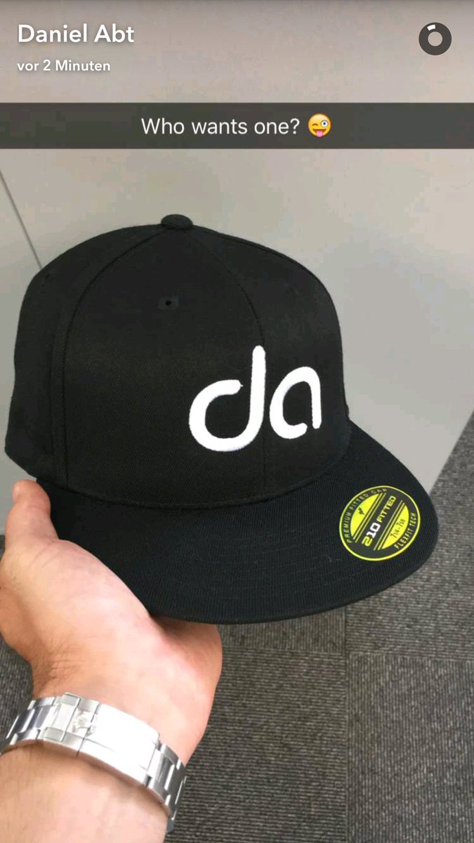 Schubert98's tweet photo. @Daniel_Abt WO gibts die zu Kaufen ? #AbtMerch https://t.co/yC9JfsTAK9