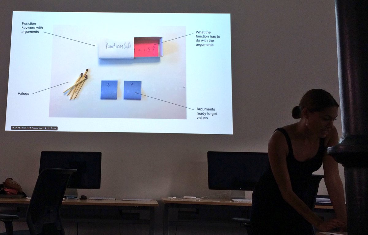 How to simplify coding functions? Our trainee <a href="/jessicamzh/">Jessica Mueller</a> teaches us with <a href="/meodai/">David Aerne</a> at #ginettadesignstudio