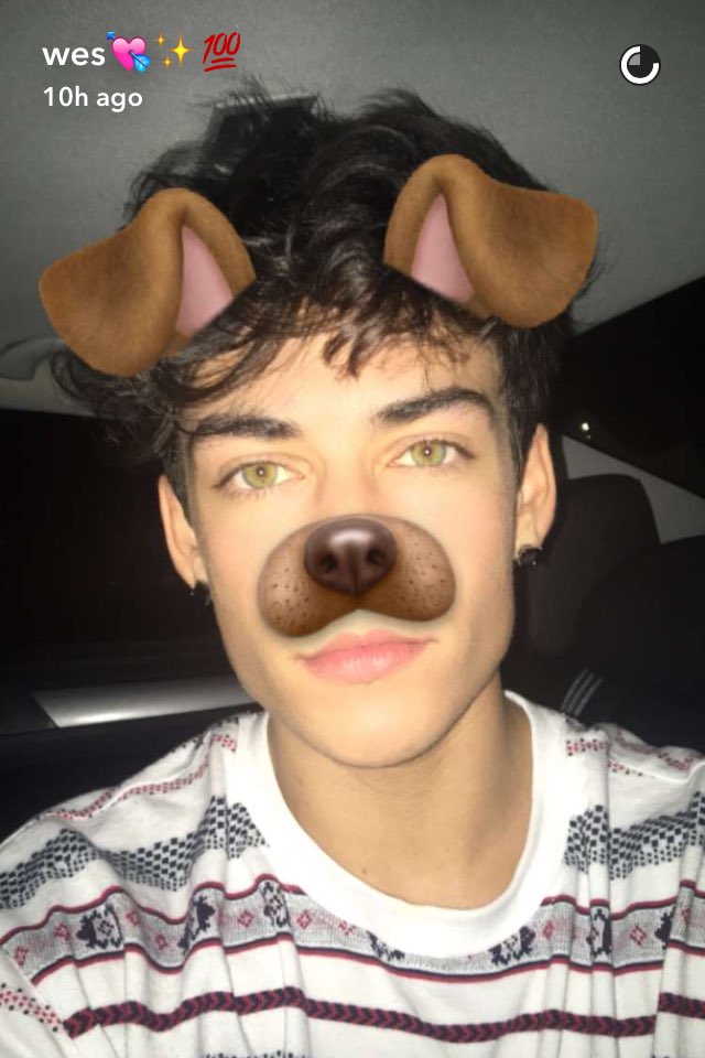 wesleysfinest's tweet photo. IM SHOOK https://t.co/iRn5rmvRsf