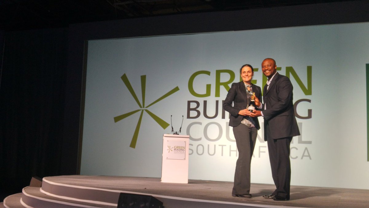 Our @Ilse_Badenhorst getting the prize for being the most digitally involved during the #GBC2016 convention.
