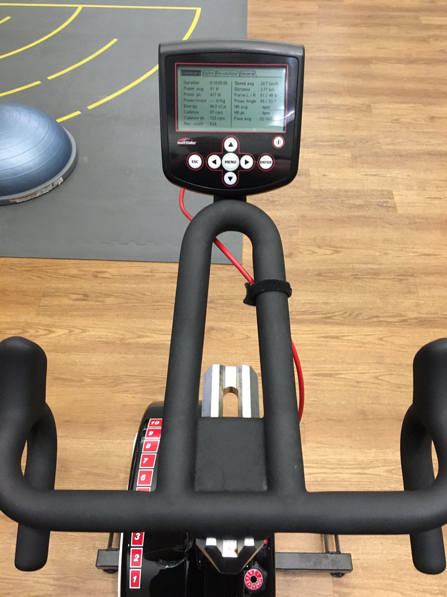 chloelyons11's tweet photo. @chelseahcspa blowing off the holiday cobwebs with a high intensity session #FitterAtCHC #BikeSprints #TrackSprints https://t.co/20WUVvfvcl