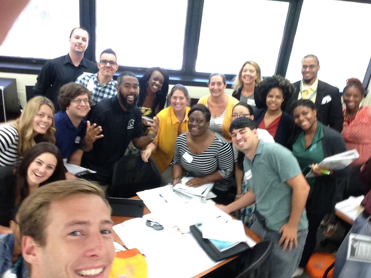 MrDCCampbell's tweet photo. Now that's what I call team-building! #ocpsGB room 362 #SELFIE/USIE https://t.co/fSyYN2HUFp