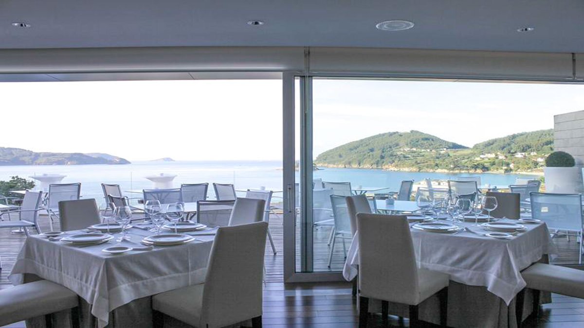 Gusuguito's tweet photo. @RestauranteNito en #Viveiro. Excelencia Turística en nuestra guía @HotelEgo https://t.co/ho29CHQLk0 https://t.co/fy1JilpLdO
