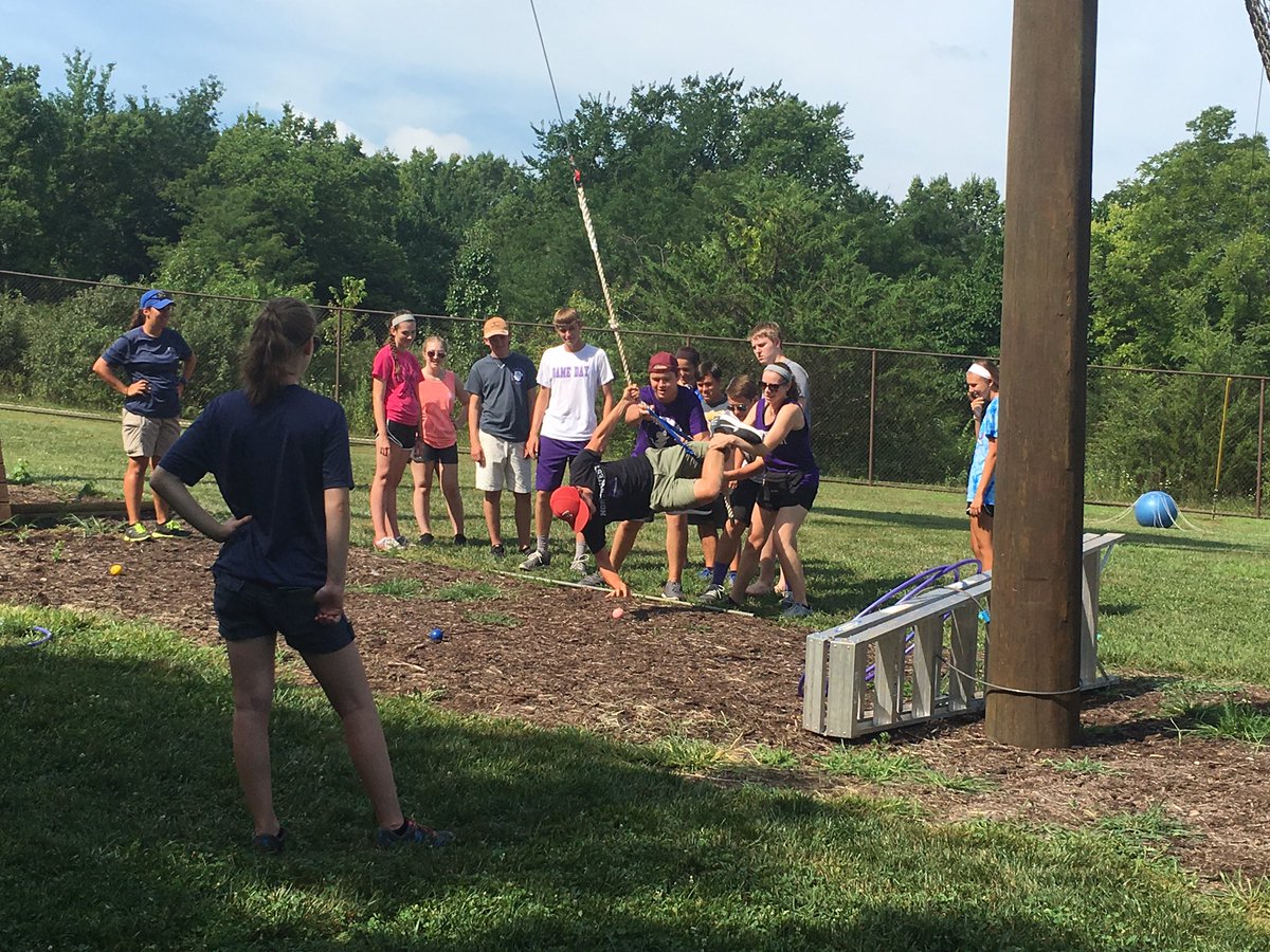 bvnwbands's tweet photo. Section Leaders working on teamwork at the Ironwoods Challenge Course today! #bandcamp2016 #leadership https://t.co/jHpTj5ttEE