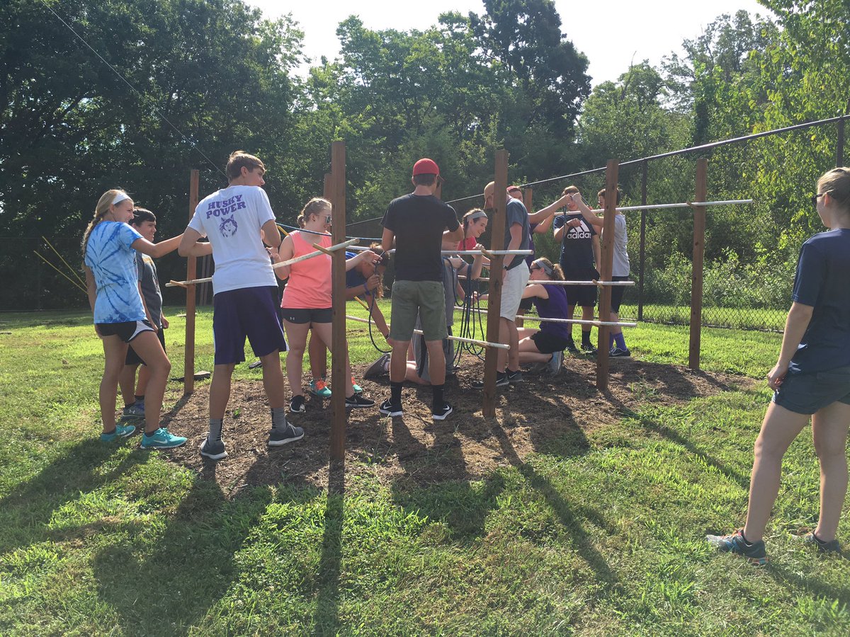 bvnwbands's tweet photo. Section Leaders working on teamwork at the Ironwoods Challenge Course today! #bandcamp2016 #leadership https://t.co/jHpTj5ttEE