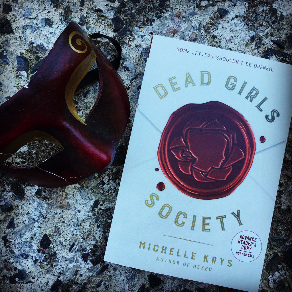 MichelleKrys's tweet photo. RT+follow for a chance to win an advance copy of DEAD GIRLS SOCIETY. If you dare. Int'l ok. Closes Aug 12th. https://t.co/dHCHwQE6Dt