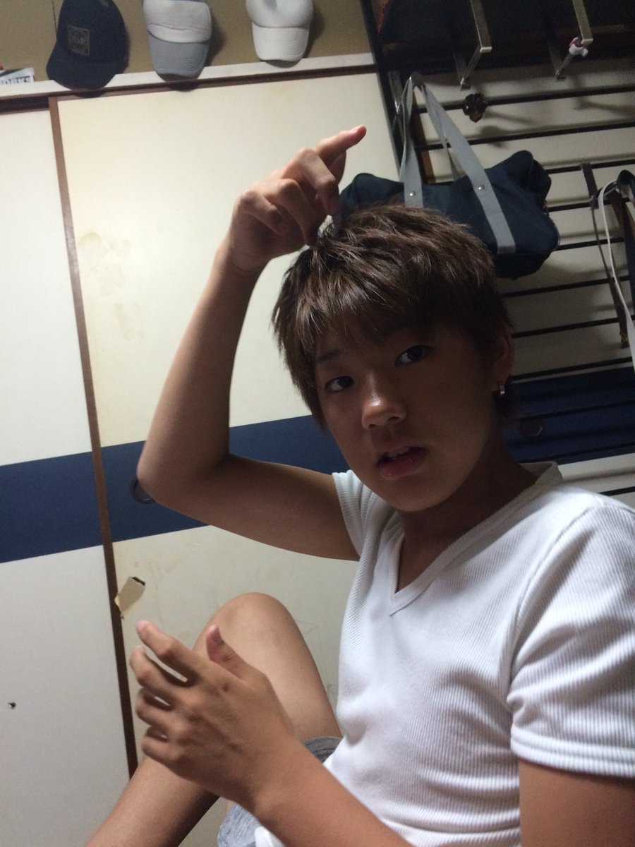 XIIJapan's tweet photo. 西島r氏イかれてる https://t.co/05qJ4g9J60