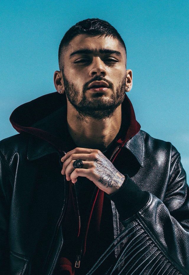 aqui podemos admirar uma obra de arte chamada zayn malik #MTVHottest ZAYN