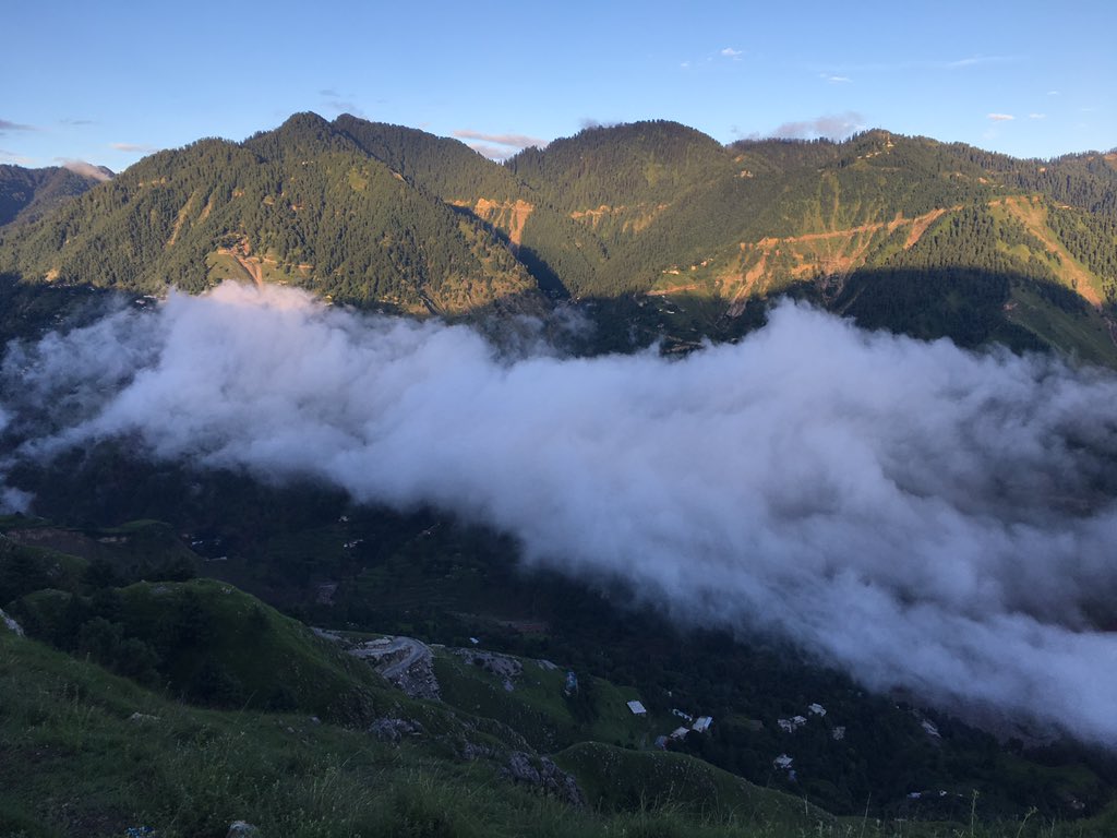 Muhamma11232245's tweet photo. #NATHIAGALI https://t.co/yxyV8kCApn