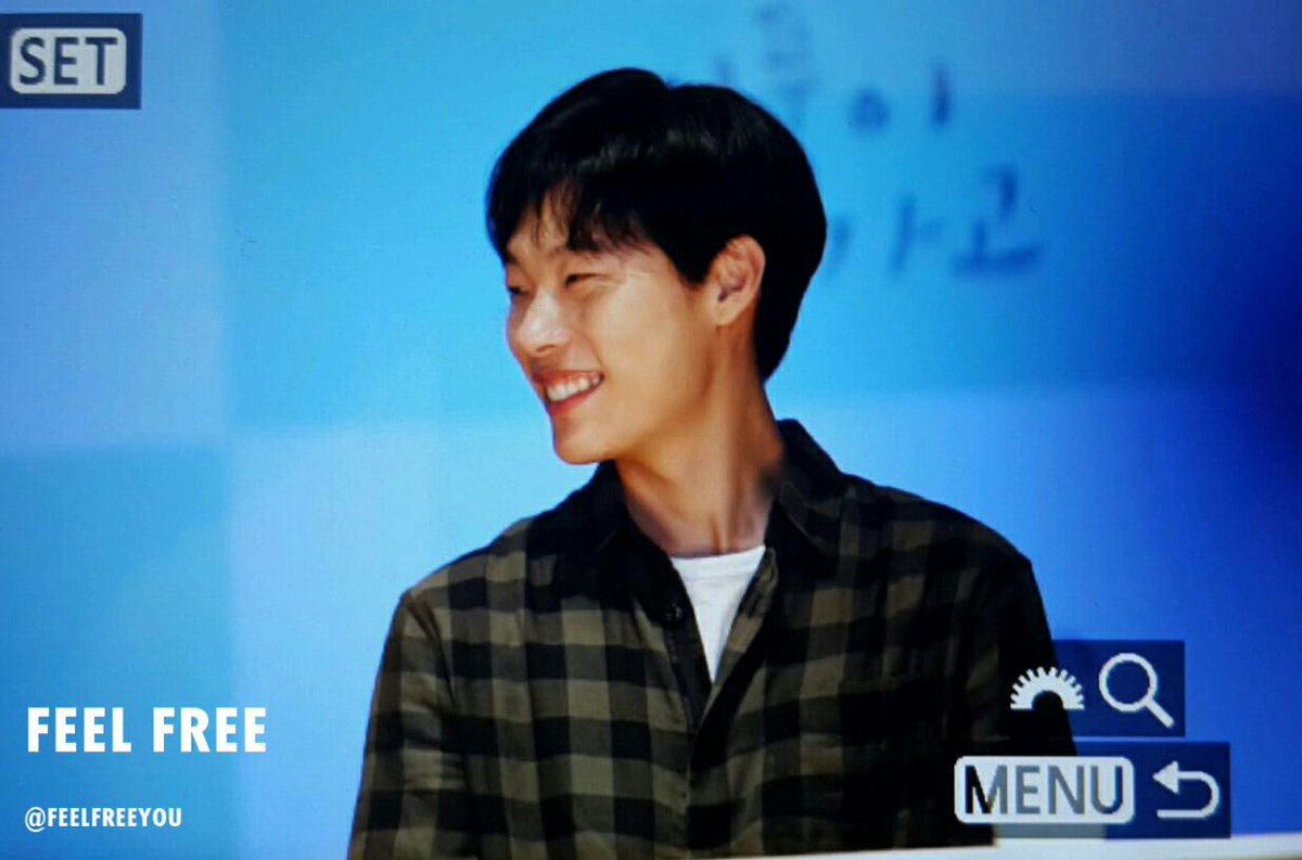 160728 류준열 태풍이 지나가고 씨네토크 프리뷰
귀여워가지고ㅠㅠㅜㅠㅠ 진심 귀여워 나 진지해 지금 궁서체야.

#류준열 #RyuJunYeol #태풍이지나가고 #씨네토크