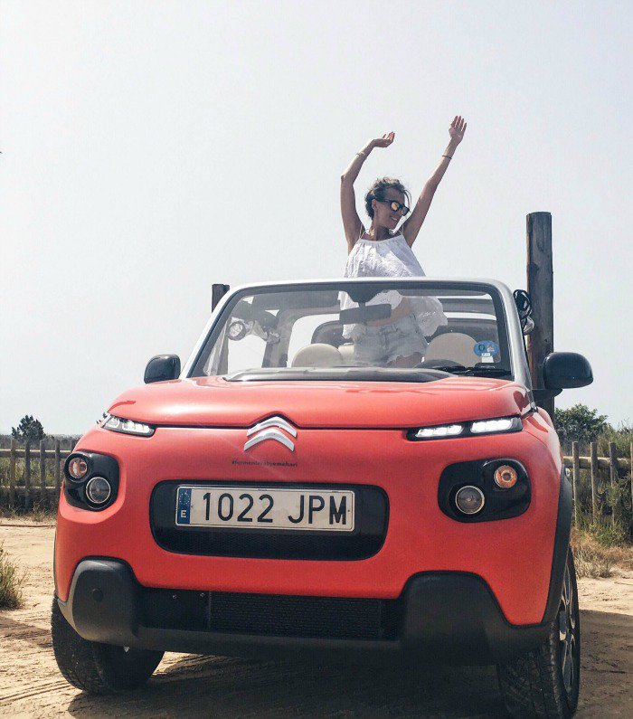 CitroenEspana's tweet photo. Mucha diversión en la #cosmobikinibash con #FormenterabyEmehari! https://t.co/Ov6JlX8AKA Nos lo cuenta @lookandchic https://t.co/r0HCth9jVz