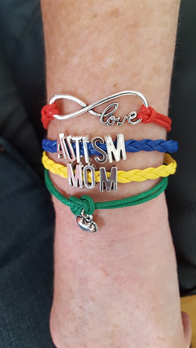 Michell73151840's tweet photo. Autism awareness xxx https://t.co/3GT5Z6hokl