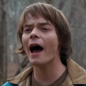 Gdgurgel_'s tweet photo. Jonathan - Charlie Heaton https://t.co/KB79EHAFri