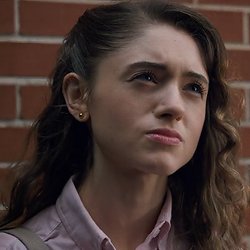 Gdgurgel_'s tweet photo. Nancy - Natalia Dyer https://t.co/r4YRyIuLVb