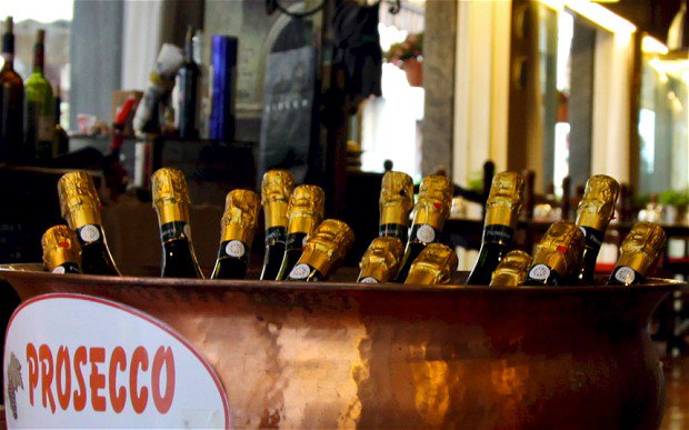 ThreeSwansFrome's tweet photo. How many bottles of #prosecco do we need to chill for #offernight tonight?
Open from 5pm :-) #frome #pub https://t.co/JLtB4tiVAE