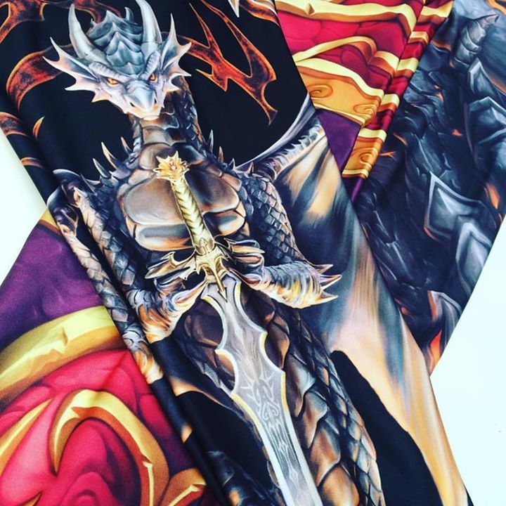 wildbangarang's tweet photo. As the #dragonaspects Deathwing & Alexstrasza fly from the cave, the Dragon Warrior (Anne β¦ https://t.co/cduRkIauzL https://t.co/bKExqI46OK