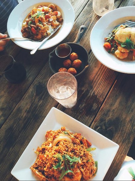 lokalseabar's tweet photo. For when you can't decide, get it all! 😉 #eatlokal #chseats 

📷  @jlcarroll1014 https://t.co/saKsvz3PVT