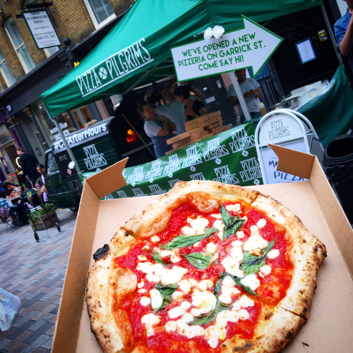 pizzapilgrims's tweet photo. Slinging pizzas all day with #cgafterhours in #coventgarden . Shopping &amp; pizza until 10pm - you know what to do!x 💁🏼 https://t.co/PTNTiQ1Oqu