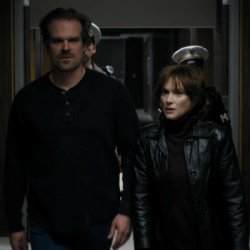 Gdgurgel_'s tweet photo. Jim Hopper - David Harbour 
and
Joyce Byers - Winona Ryder https://t.co/Cyj5ftBrxT