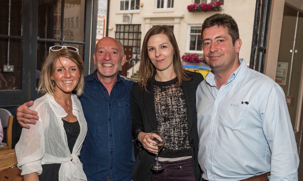 1000TradesJQ's tweet photo. .@PaulFulford looking pleased with himself for some reason... @HelenLMiles @MonicaMonica1 @TomEPCarroll https://t.co/iZlUMok5XC