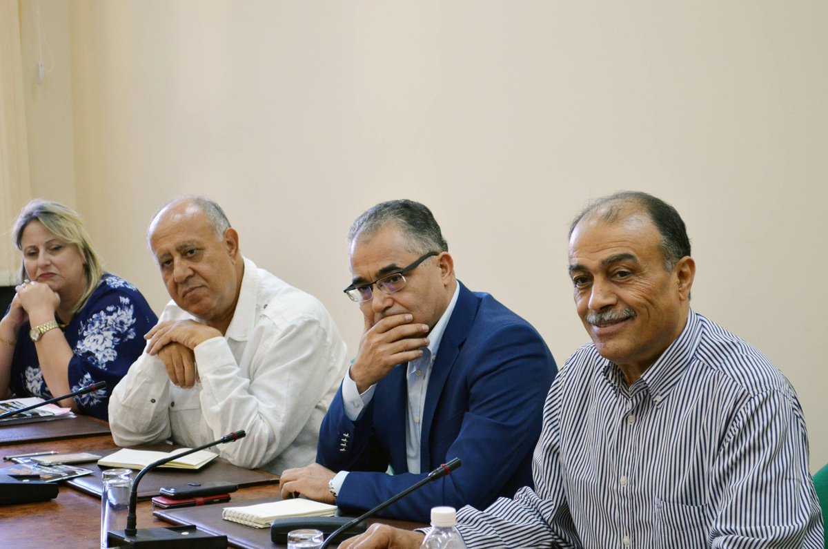 kotla_horra's tweet photo. اجتماع كتلة الحرّة مع السيد محسن مرزوق الأمين العام لحركة مشروع تونس، استعدادا لجلسة منح الثقة https://t.co/jsqyVK6sTb
