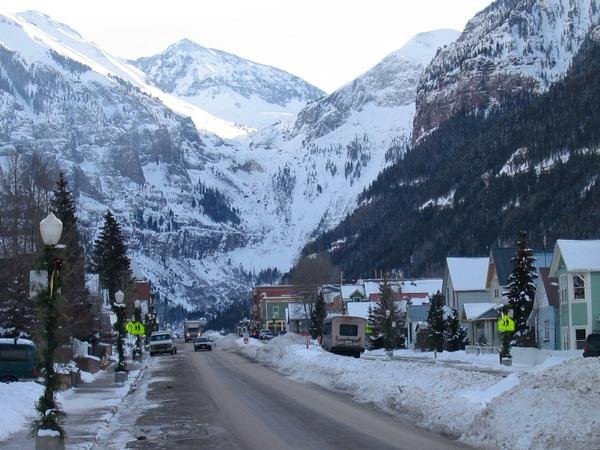 denbizjournal's tweet photo. After a 2-year hiatus, flights between Telluride &amp; @DENAirport return: https://t.co/KCESeKvKVH #Colorado https://t.co/CNqveqjUwK