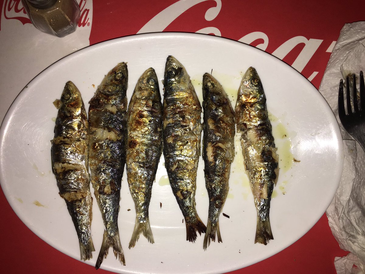 laiasalvador's tweet photo. De sardinada 😋😋 #platjademasnou #xiris #sardines #fish #soparsalafresca https://t.co/BMfNqxGvSf