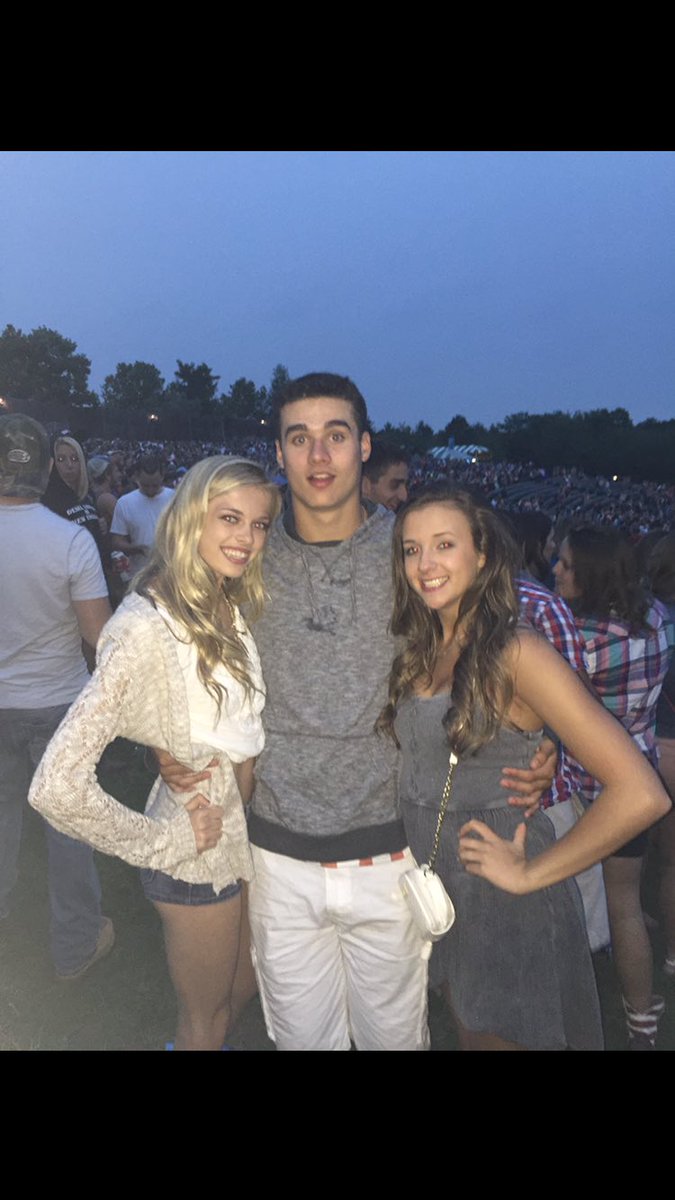 allyyroseee's tweet photo. Happy birth little boy @patohall16 have a day xo https://t.co/8U4Xz7jSBE