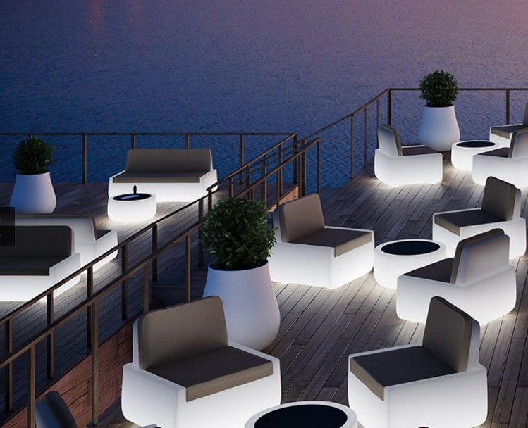 GCDVanguardia_D's tweet photo. ¿Quieres dar un toque distinto a tus noches? ¡Ilumina con tu mobiliario de #Pluscollection! #diseño #design https://t.co/65DydgUtOB