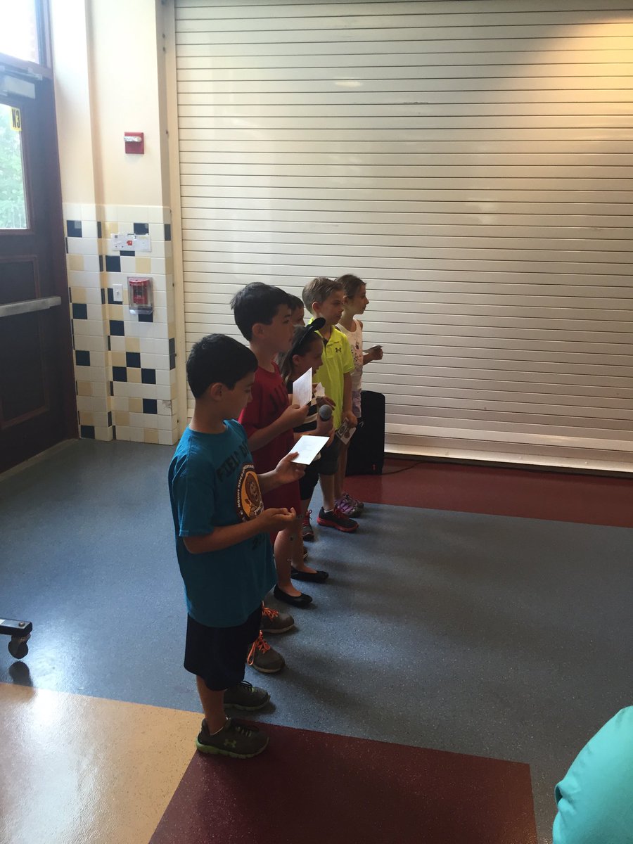 SOstrofskyMKES's tweet photo. Second Grade Actors! #MKESPride https://t.co/EmA0OWFhcG