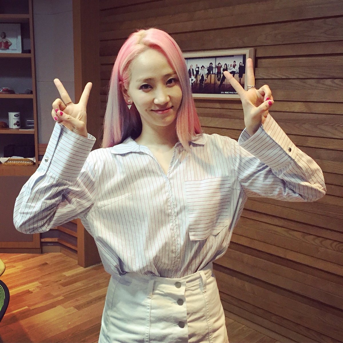 archiveyeeun's tweet photo. https://t.co/TZfjZouYqX