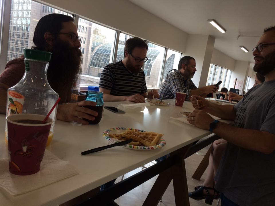 Alto211NE's tweet photo. Free co-working and vegan OR buttermilk waffles next Wednesday, August 3rd, at #Alto211's @FortWork! #WW15 https://t.co/m1SVYDoIeh