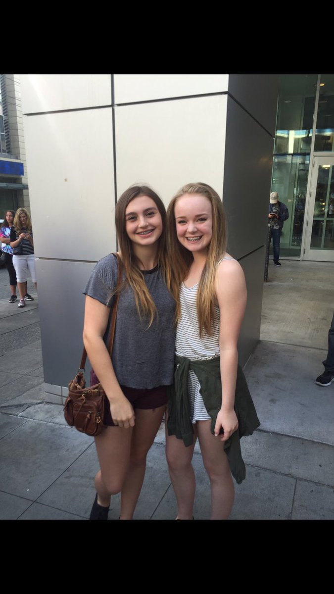 8dolantwins47's tweet photo. #squadcontest @OldNavy @alexaiono 💗💗💗 https://t.co/GnLDoYwLET
